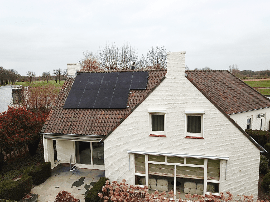 Carousel Main Image 1